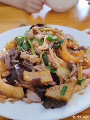 赤峰新年全家福飯店電話號碼-第1張圖片