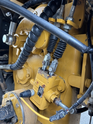 赤峰裝載機(jī)電路維修電話號(hào)碼-第1張圖片