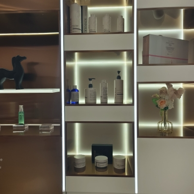 麗錦護(hù)膚造型赤峰店電話(huà)地址-第1張圖片