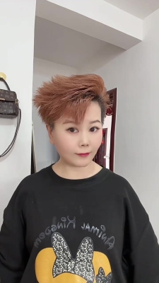 赤峰短發(fā)造型套購(gòu)電話號(hào)碼是多少-第1張圖片