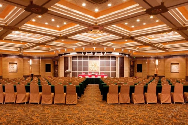 赤峰酒店親子房團(tuán)購(gòu)電話號(hào)碼-第1張圖片