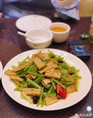 赤峰菜團(tuán)子飯店電話多少號-第1張圖片