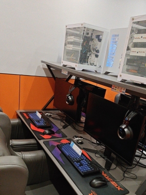 赤峰電競用品店電話號碼-第1張圖片