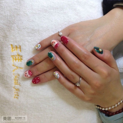 赤峰眾聯(lián)廣場(chǎng)美甲電話號(hào)碼-第1張圖片