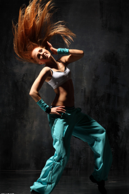 赤峰鋼管舞培訓(xùn)學(xué)校電話號(hào)碼-第1張圖片