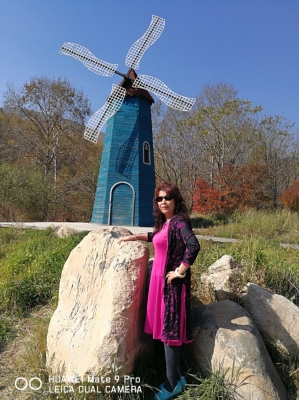 赤峰玉龍合唱團(tuán)招聘電話號碼-第1張圖片