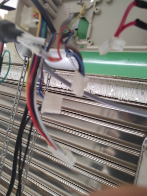 赤峰電動卷簾門維修電話號碼-第1張圖片