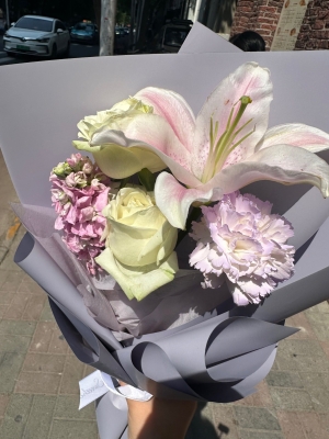 赤峰好看花店電話號(hào)碼多少-第1張圖片