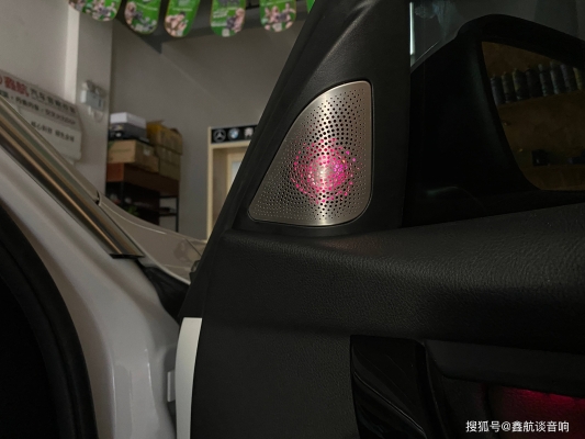 赤峰車內(nèi)飾升級(jí)改裝店電話號(hào)碼-第1張圖片