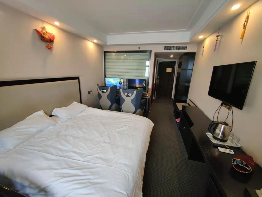 赤峰臻享電競(jìng)酒店電話號(hào)碼-第1張圖片