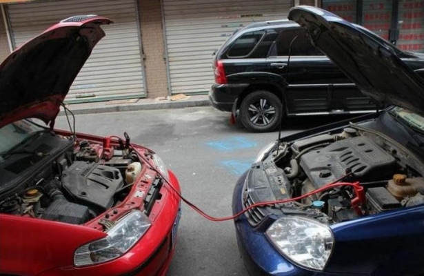 內(nèi)蒙赤峰換輪胎電話號碼是多少-第1張圖片