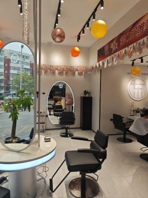 赤峰修胡子造型店地址電話號(hào)碼-第1張圖片