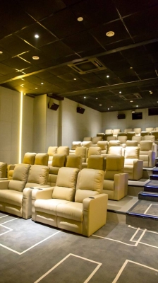 赤峰裕維影城vip廳電話號(hào)碼-第1張圖片