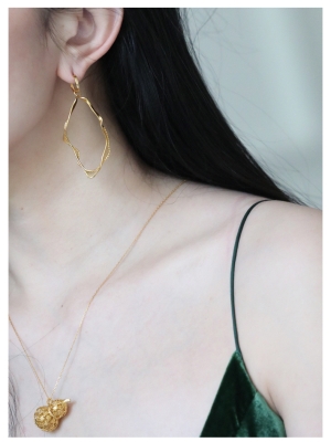 赤峰修金耳飾電話(huà)地址查詢(xún)號(hào)碼-第1張圖片