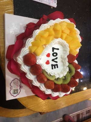 赤峰優(yōu)米蛋糕店電話號碼-第1張圖片