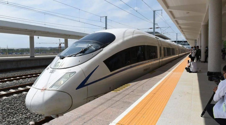 赤峰東火車站客服電話是多少-第1張圖片