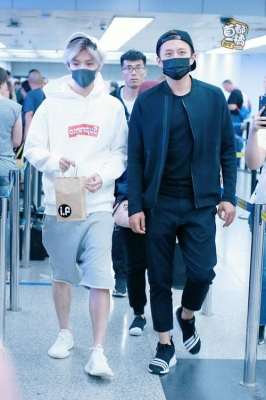 布拉格服裝赤峰代理電話-第1張圖片