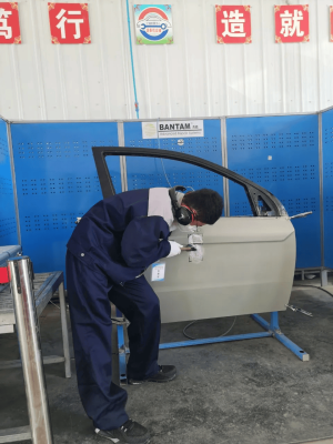 赤峰箱貨維修電話(huà)號(hào)碼查詢(xún)-第1張圖片