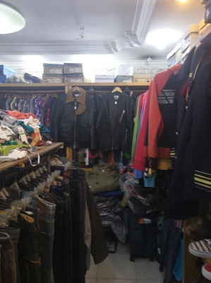 赤峰市衣服店電話號(hào)碼-第1張圖片