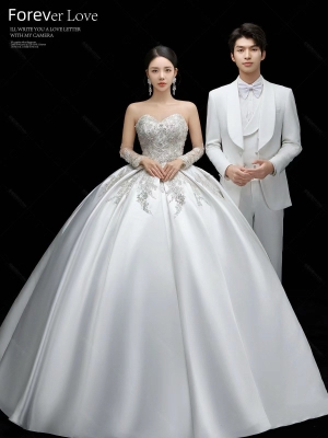 赤峰建筑婚紗照推薦電話是多少-第1張圖片