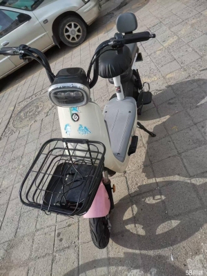 赤峰街頭電動(dòng)車店電話號(hào)碼-第1張圖片