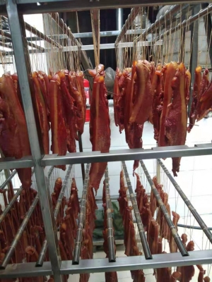 赤峰大廳門(mén)框廠家電話地址是多少-第1張圖片