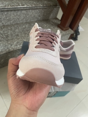 赤峰新百倫直播間電話號(hào)碼-第1張圖片