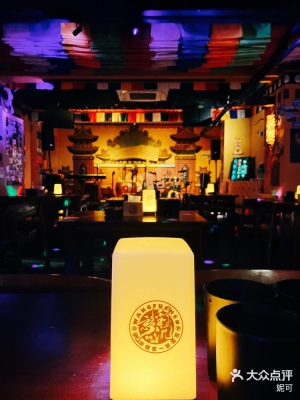 赤峰酒吧找歌手電話地址查詢-第1張圖片