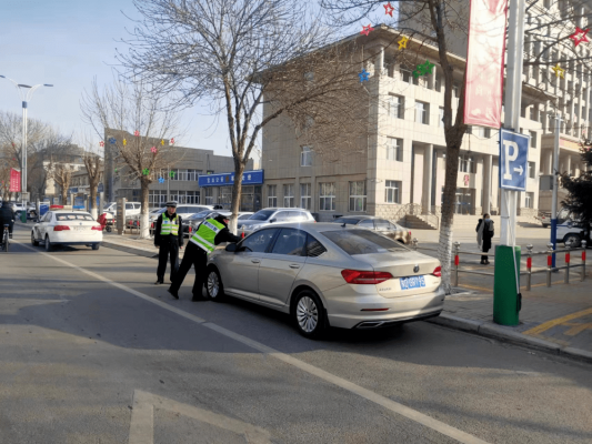 赤峰查違章的電話號(hào)碼是多少-第1張圖片