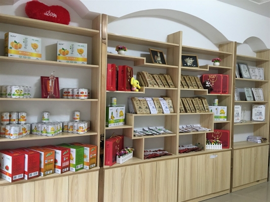 赤峰零食鋪?zhàn)诱衅鸽娫捥?hào)碼-第1張圖片