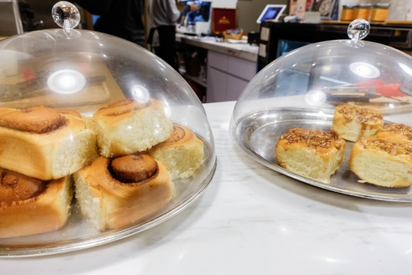 赤峰藍(lán)山蛋糕店地址電話號(hào)碼-第1張圖片