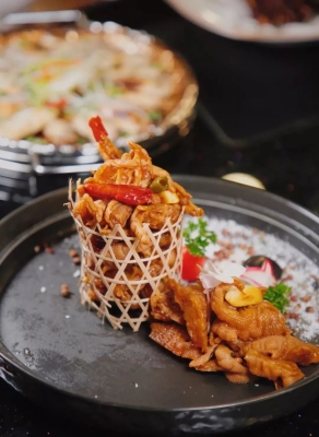 赤峰莎莉西餐廳地址電話號(hào)碼-第1張圖片