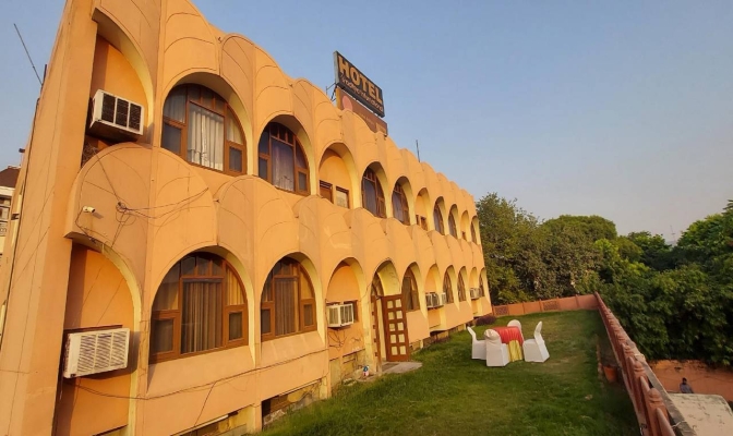 赤峰大板阿迪亞酒店電話號(hào)碼-第1張圖片