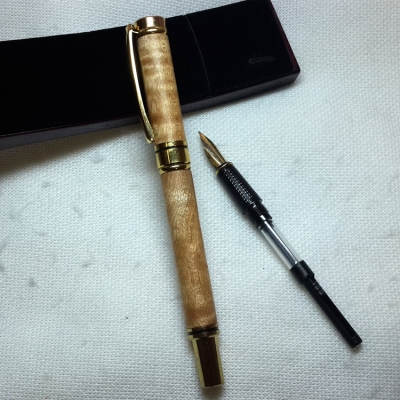 赤峰鋼筆廠家電話多少號(hào)-第1張圖片