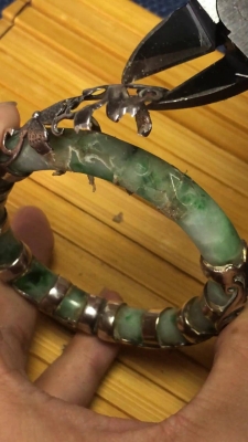 赤峰市手鐲修復(fù)店電話號(hào)碼-第1張圖片