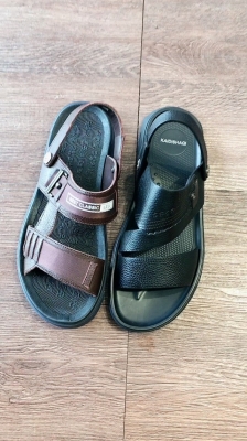 赤峰秒殺涼鞋廠家電話號(hào)碼-第1張圖片