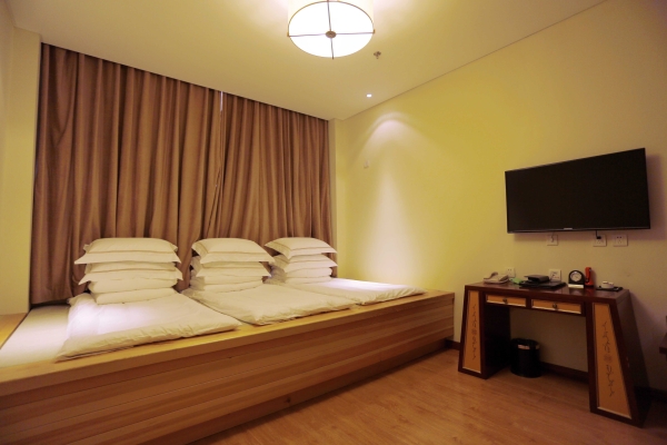 赤峰華澤酒店電話號碼多少-第1張圖片