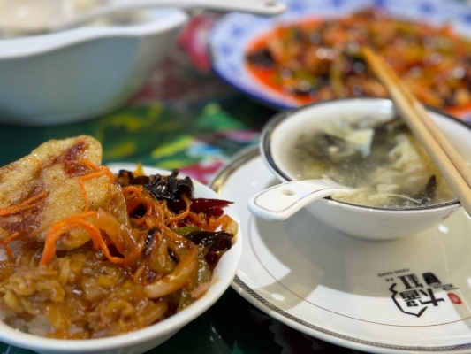 赤峰賓館里的飯店電話號碼是多少-第1張圖片