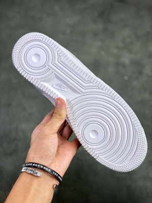 赤峰耐克裝飾貼廠家電話號(hào)碼-第1張圖片