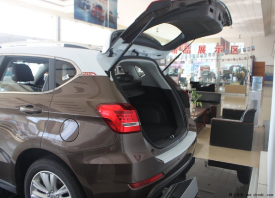 赤峰市尾燈改裝電話(huà)地址查詢(xún)-第1張圖片