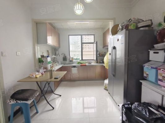 赤峰香格里拉燙發(fā)店電話號(hào)碼-第1張圖片