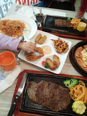 赤峰永業(yè)必勝客電話號碼-第1張圖片