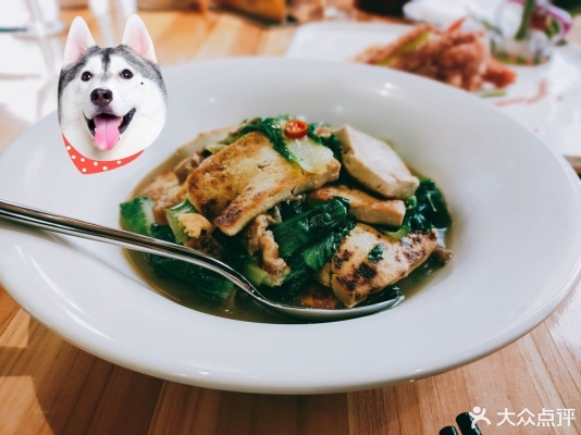 赤峰市玉龍大街家宴電話號(hào)碼-第1張圖片