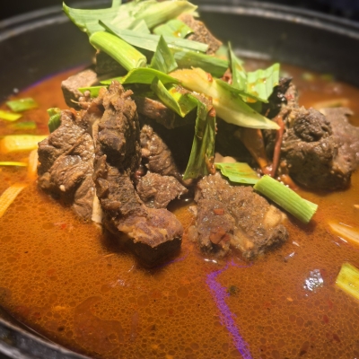 赤峰老霍牛骨頭火鍋電話號(hào)碼-第1張圖片