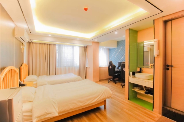 赤峰志杰電競(jìng)酒店電話號(hào)碼-第1張圖片