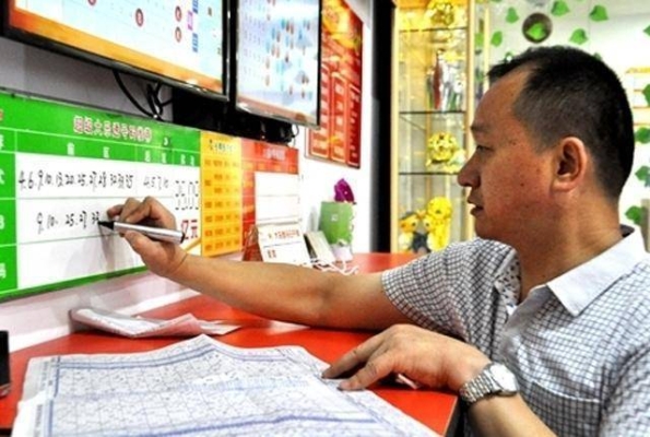 赤峰存包柜訂做店電話號(hào)碼-第1張圖片