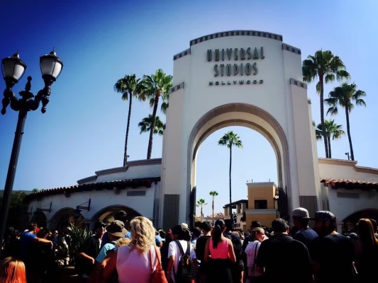 赤峰步行街環(huán)球影城電話號(hào)碼-第1張圖片