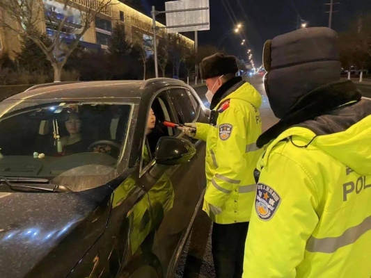 赤峰濱河路違章處理電話號碼-第1張圖片