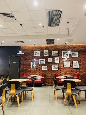 赤峰萬達(dá)薯?xiàng)l店電話號碼-第1張圖片