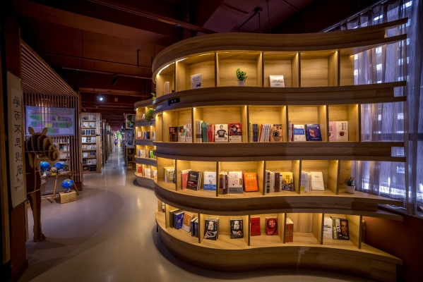 赤峰玉龍游泳館電話號碼-第1張圖片